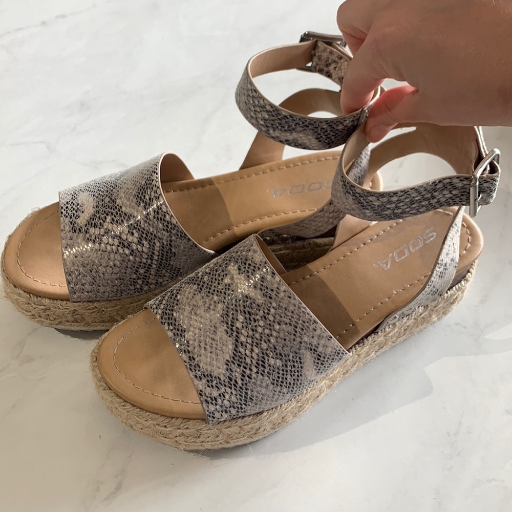 Snakeskin Flatform Espadrilles - Picture 3 of 6